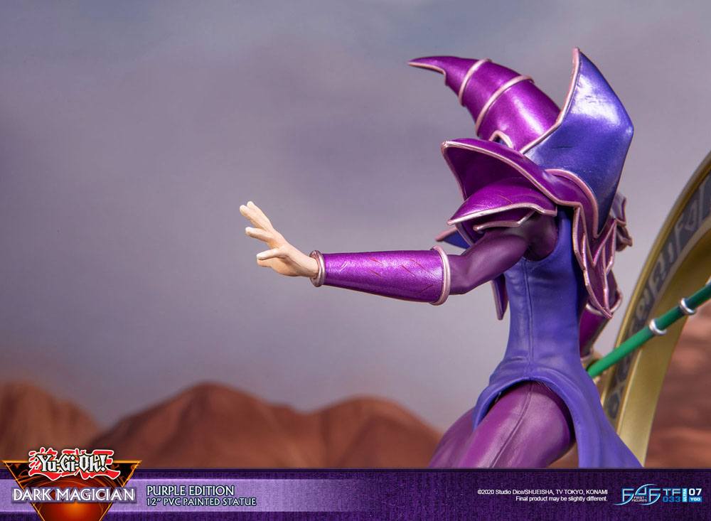 Dark Magician Purple Version, Yu-Gi-Oh!, First 4 Figures, ca. 29 cm